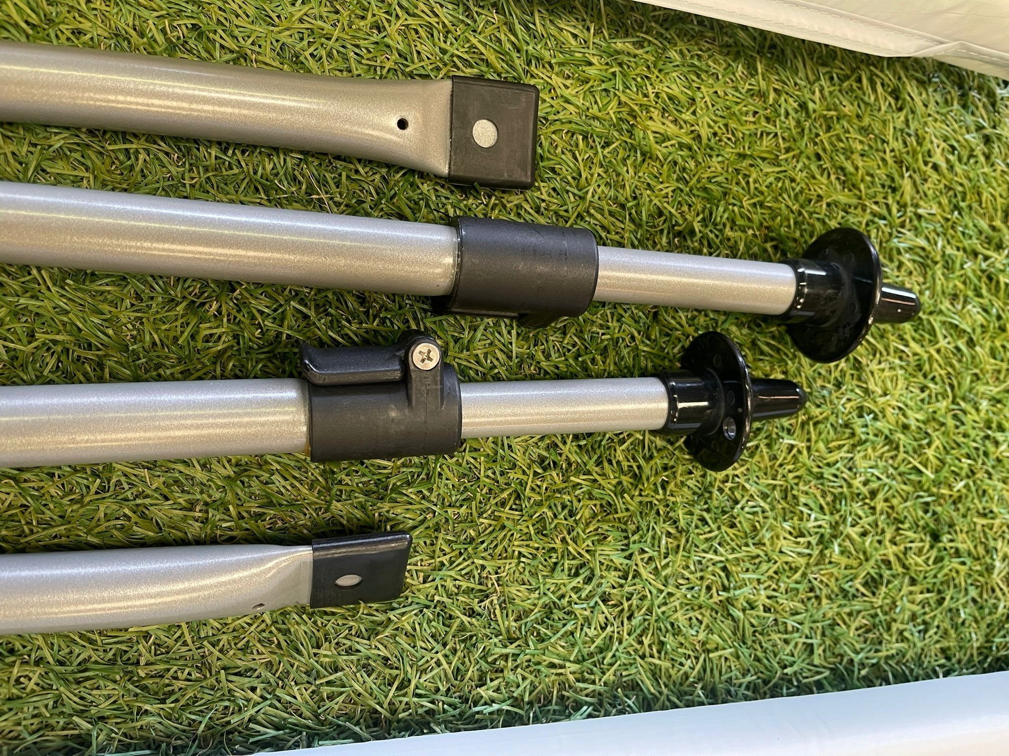 2 x Quest Westfield Universal Steel Rear Upright Pole + Draught Foam